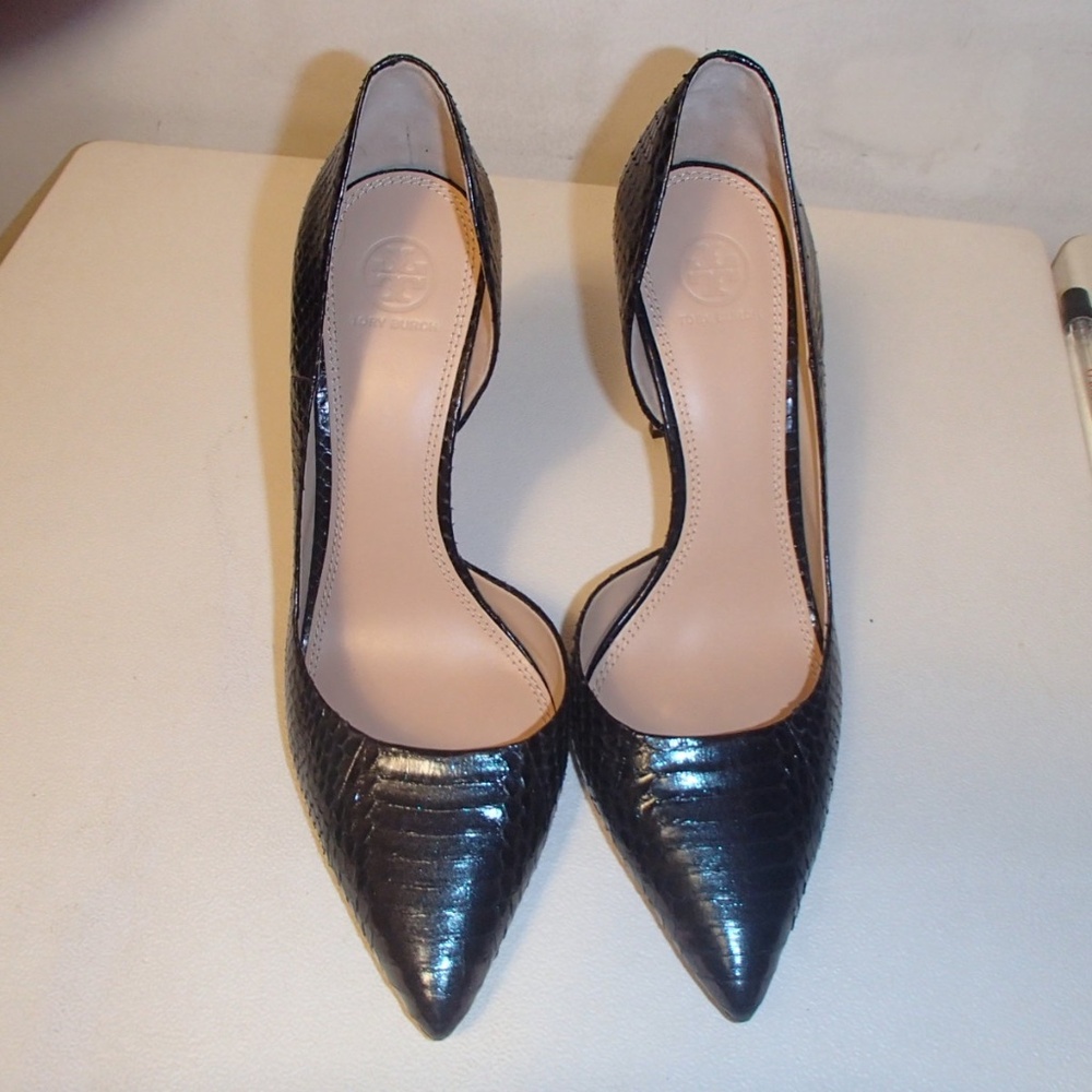 Tory Burch Snakeskin purple /Black D'Orsay Heels size 10